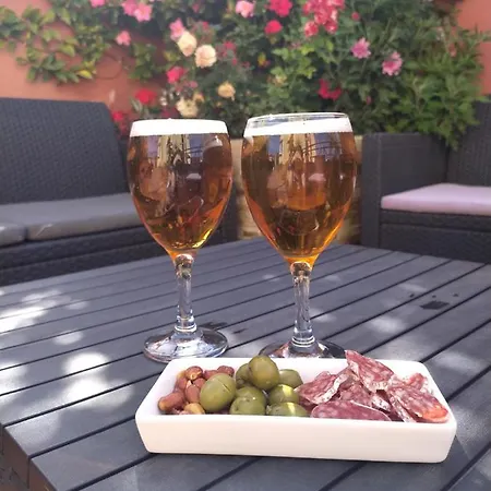 3 Bdr House Near La Zenia Private Lounge Terraces, Fire Places, Bbq, Kitchen, Parking * 오리후엘라